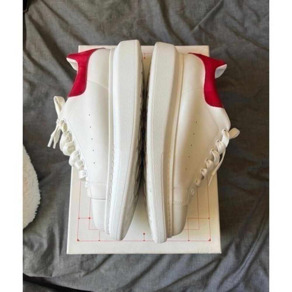 Alexander McQueen white fashion sneakers for men